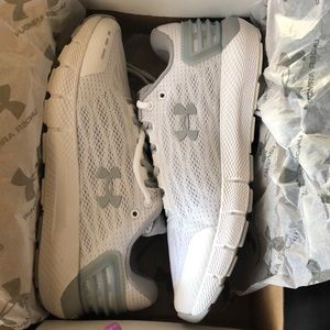 White Underarmor Shoes